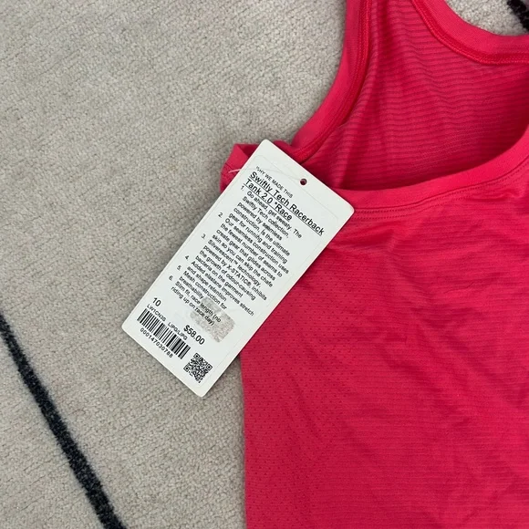Lululemon Swiftly Tank Racerback 2.0 - Picture 5 of 5